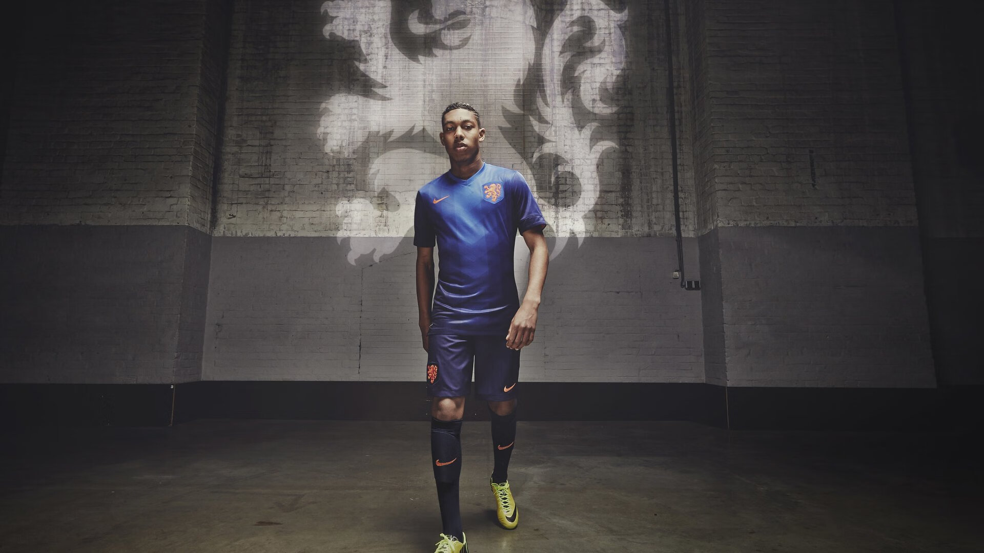 曼联前途光明！，纳达尔新星表现优异表现突出全场沸腾不已